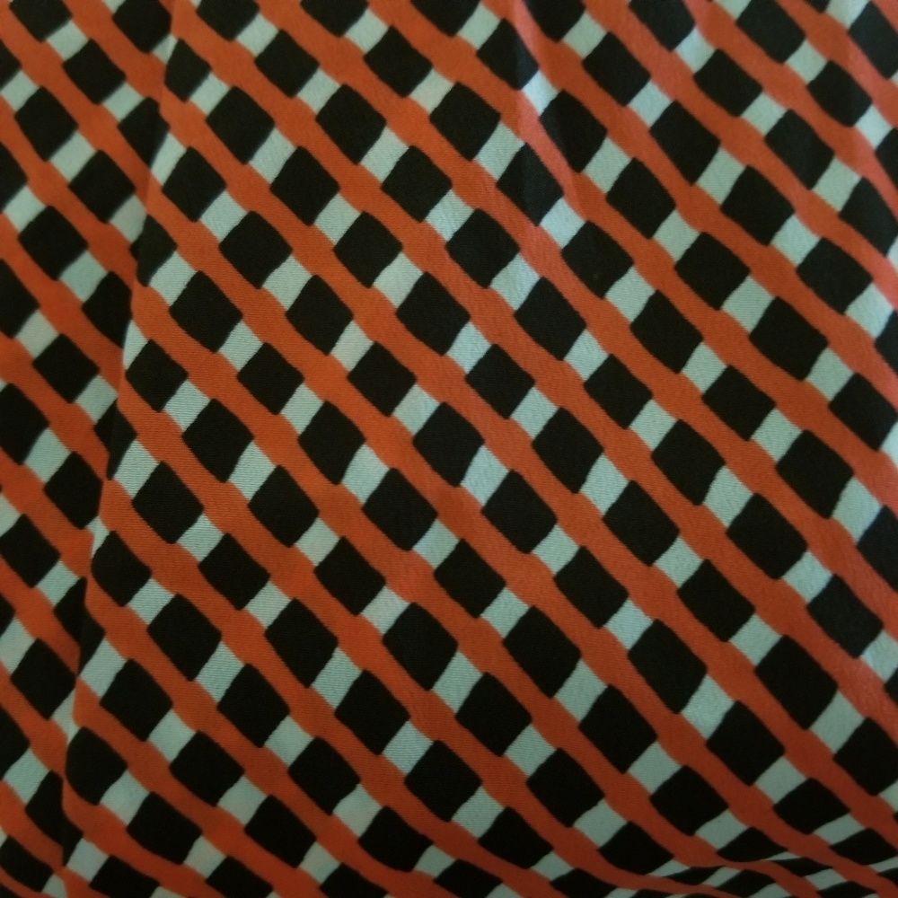 Patterned Mini Skirt - Picture 2 of 2